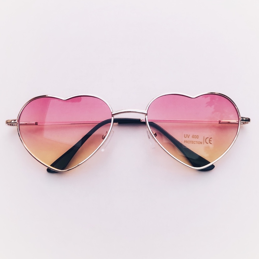 *LAST PAIR* NEW Ombre Fade Pink to Yellow Heart Festival Gold Frame Sunglasses - Picture 6 of 8